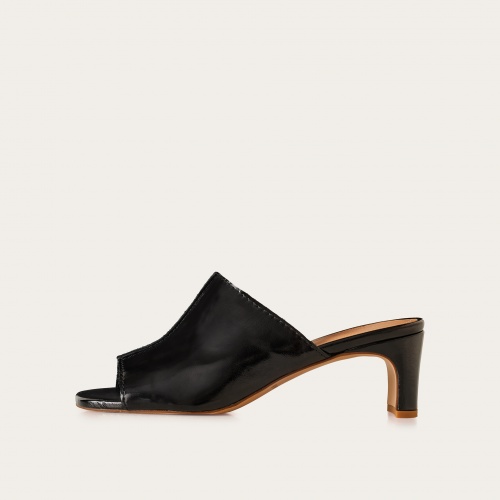 Ginaa slides, glossy black OUTLET